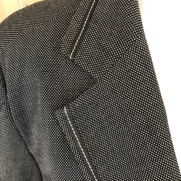 Black Blazer Women’s Size 24 - Picture 5 of 8